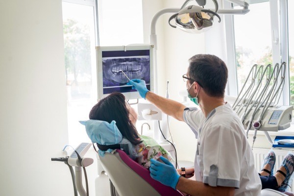 estrazione dentale gengive bianche