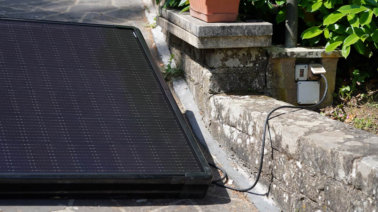 un pannello solare plug and play